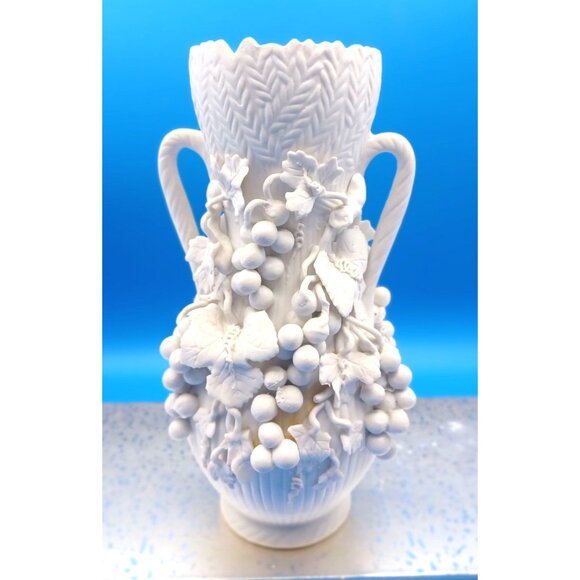 Antique Blanc De Chine Parian Ware Porcelain Bisque Amphora Vases Set Of 2 - Picture 12 of 15